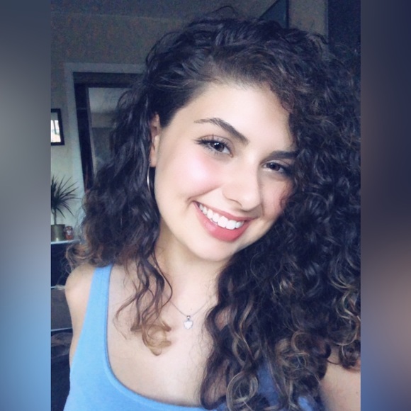 Meet your Posher, Lily - Picture 1 of 1